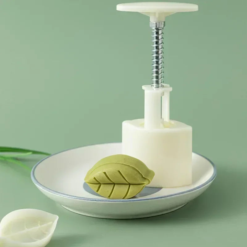Mold with Leaf Stamp | Versatile Tool for Baking and Clay Crafting