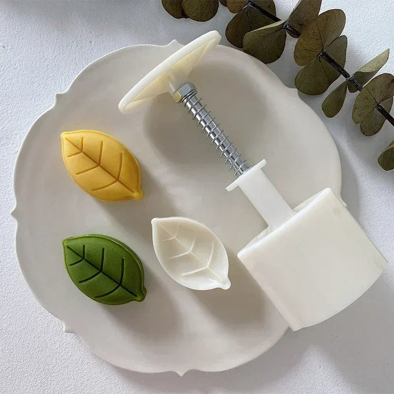 Mold with Leaf Stamp | Versatile Tool for Baking and Clay Crafting